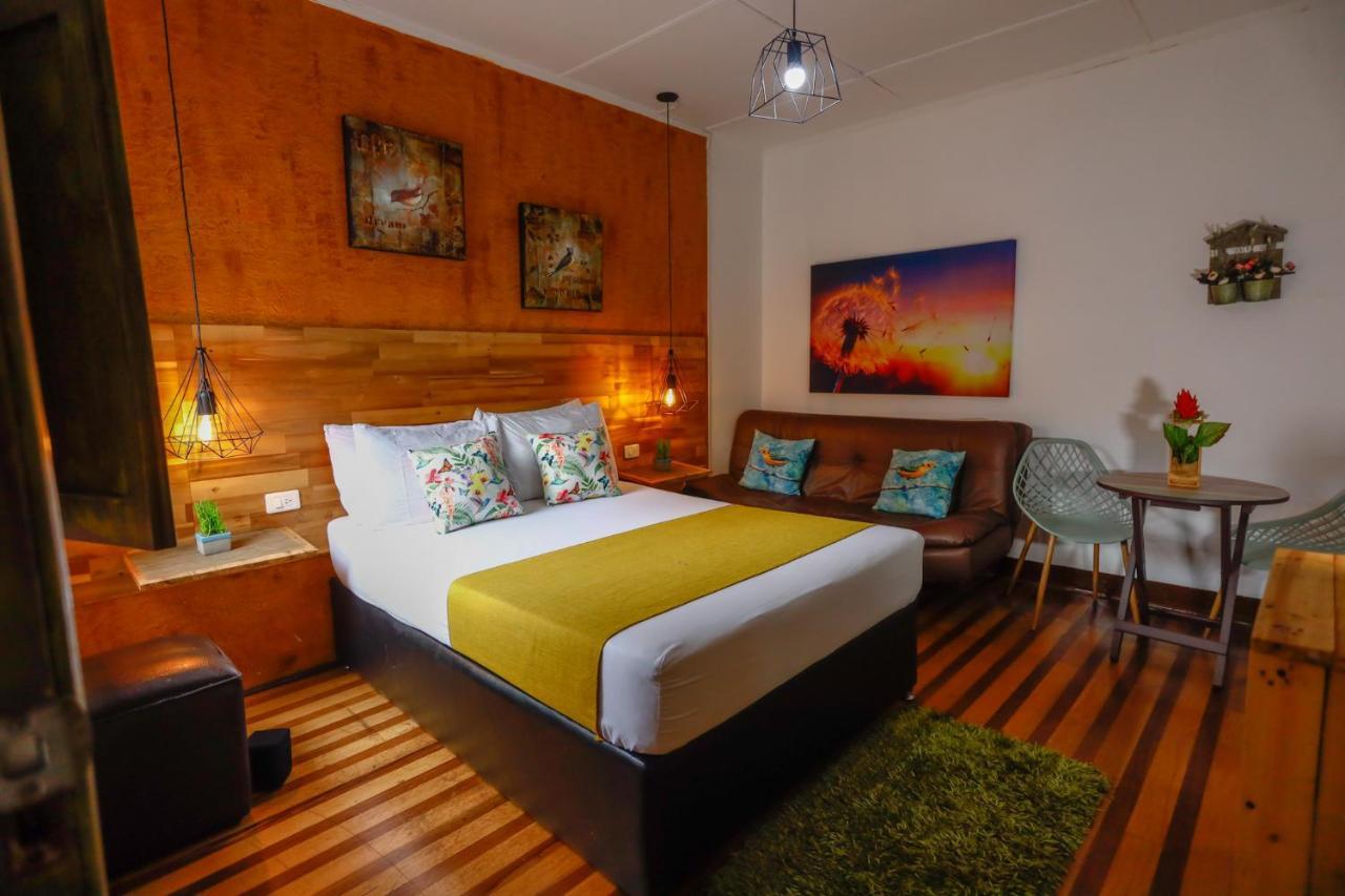 Hotel The Garden Lleras 10 Medellín Zewnętrze zdjęcie