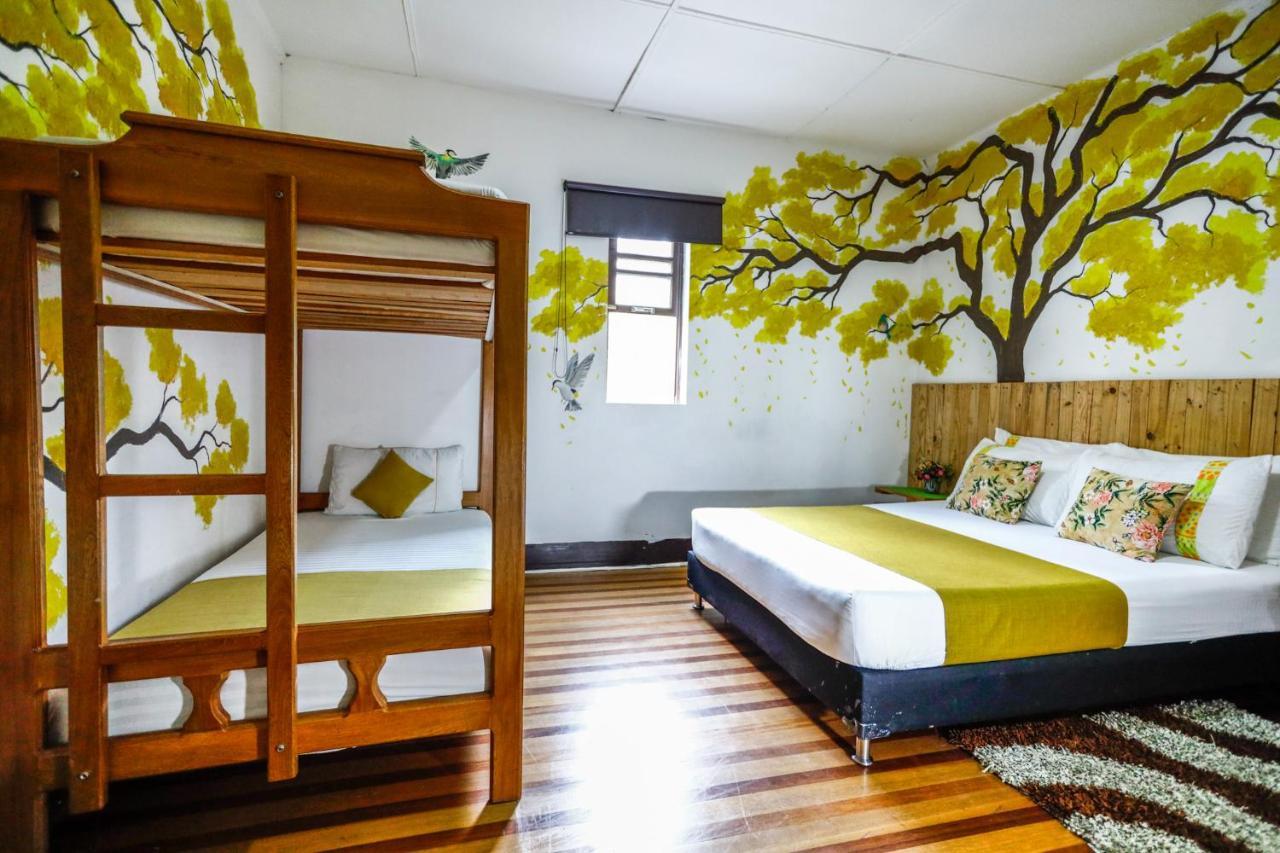 Hotel The Garden Lleras 10 Medellín Zewnętrze zdjęcie